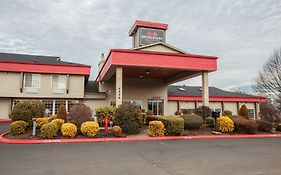 Bridgeway Inn & Suites - Portland Airport